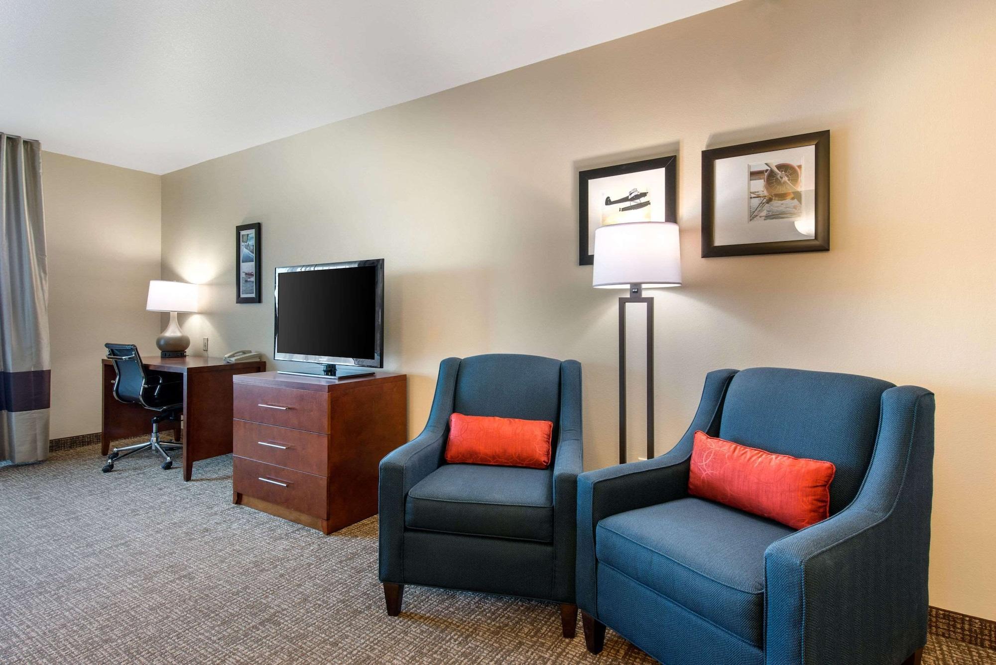 Comfort Inn & Suites Tavares North Exterior photo