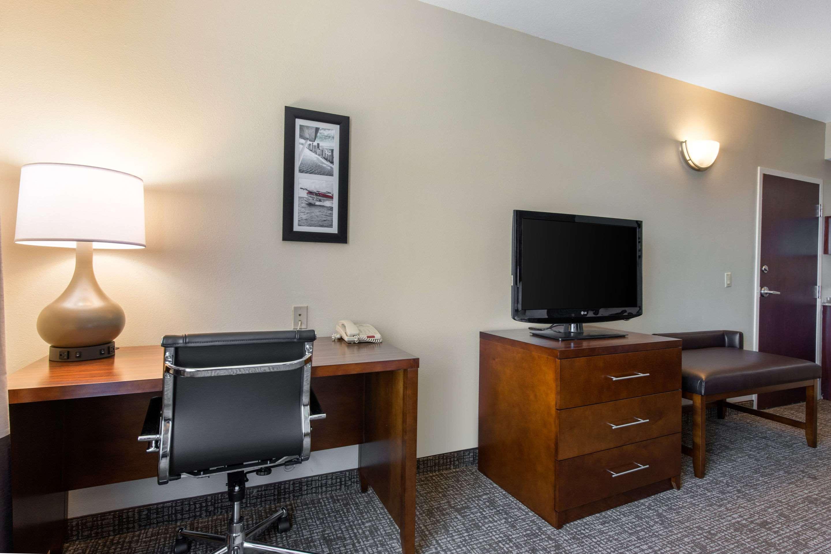 Comfort Inn & Suites Tavares North Exterior photo
