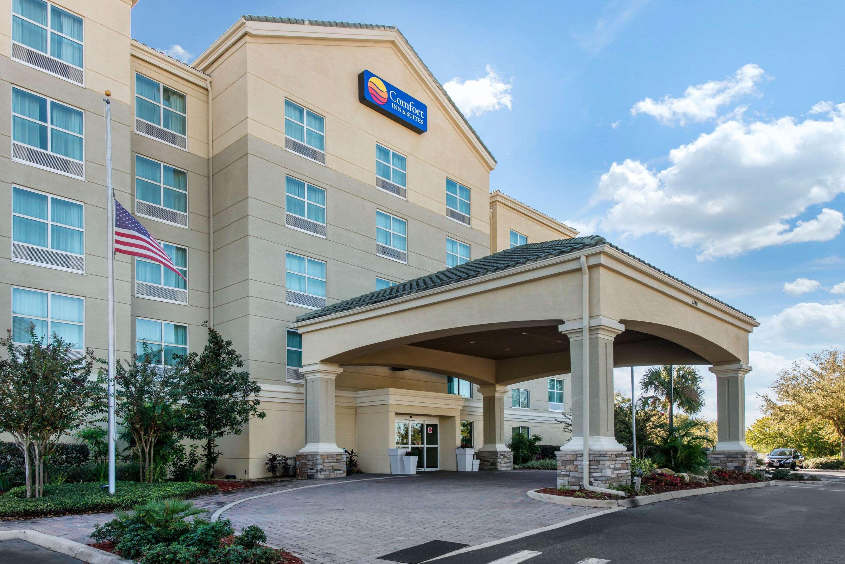 Comfort Inn & Suites Tavares North Exterior photo