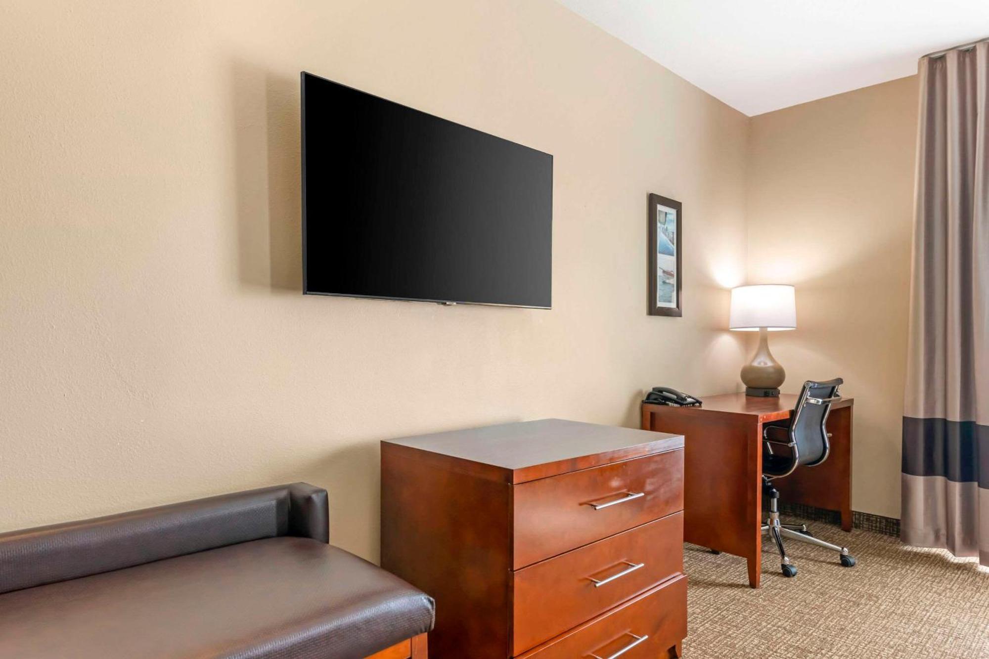 Comfort Inn & Suites Tavares North Exterior photo