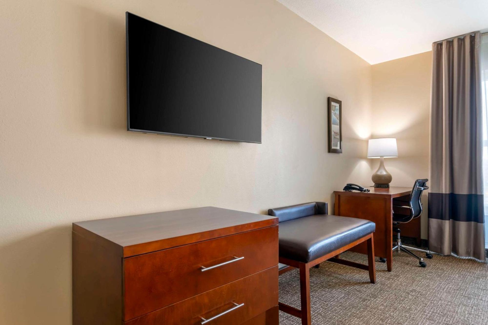 Comfort Inn & Suites Tavares North Exterior photo