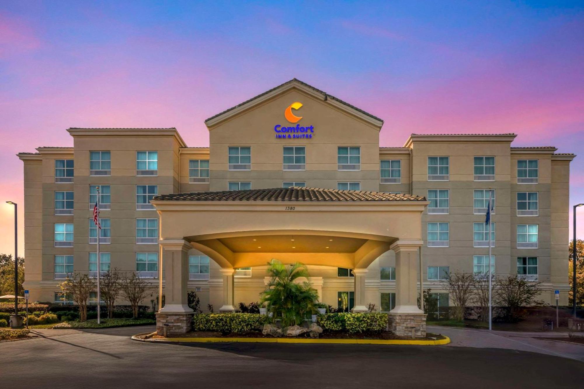 Comfort Inn & Suites Tavares North Exterior photo
